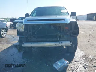 2017 Toyota Tundra 2WD SR5 with VIN 5TFEW5F18HX227330, listed as a IAAI auction lot 41972095 with 92,287 mi miles. Bid and sale history available at carsss.com. Image 12.
