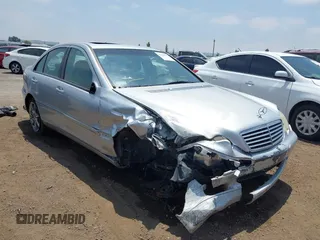 2003 Mercedes-Benz C 240 z VIN WDBRF61JX3E014283, wystawiony jako IAAI lot #42374919 z przebiegiem 181 694 mil mil oraz . Historia ofert i sprzedaży dostępna na DreamBid. Obrazek 6.