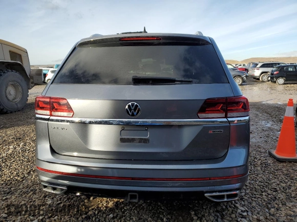 2021 Volkswagen Atlas SEL Premium R-Line with VIN 1V2FR2CAXMC504266, listed as a Copart auction lot 83376524 with 65,375 mi miles and Salvage title. Bid and sale history available at DreamBid. Image 6.