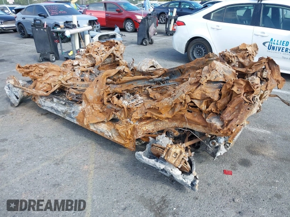 2024 Volvo XC40 Plus z VIN YV4ER3XL4R2263975, wystawiony jako IAAI lot #42098379 z przebiegiem Nie podano mil oraz . Historia ofert i sprzedaży dostępna na DreamBid. Obrazek 3.