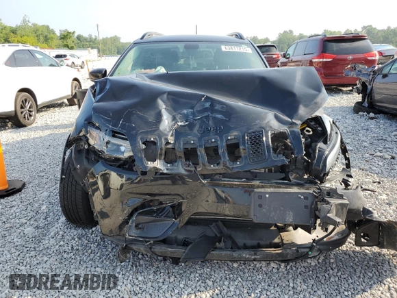 2020 Jeep Cherokee Latitude Plus z VIN 1C4PJMLB8LD584239, wystawiony jako Copart lot #63811215 z przebiegiem Nie podano mil oraz Szkoda całkowita • Salvage title. Historia ofert i sprzedaży dostępna na DreamBid. Obrazek 5.