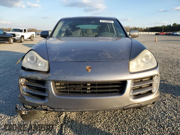 2010 Porsche Cayenne z VIN WP1AA2AP6ALA06294, wystawiony jako Copart lot #81349684 z przebiegiem 142 992 mil mil oraz Szkody całkowita. Historia ofert i sprzedaży dostępna na DreamBid. Obrazek 5.