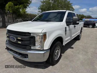 2019 Ford F-250 XL с VIN 1FT7X2A60KEC91808, выставлен на аукционе Copart как лот 62036905 с пробегом 101 633 миль миль и На запчасти • Non repairable. История ставок и продаж доступна на DreamBid. Изображение 1.