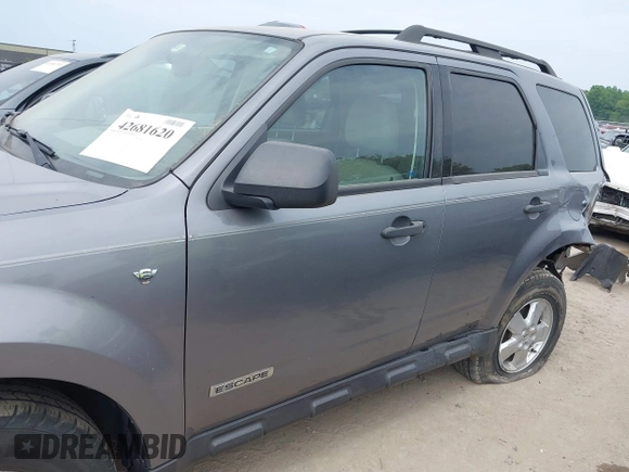 2008 Ford Escape XLT с VIN 1FMCU931X8KB99581, выставлен на аукционе IAAI как лот 42681620 с пробегом 117 607 миль миль и . История ставок и продаж доступна на DreamBid. Изображение 15.