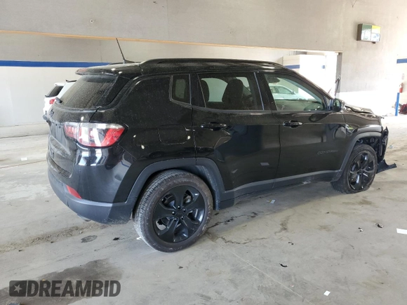 2019 Jeep Compass Altitude z VIN 3C4NJDBB8KT647373, wystawiony jako Copart lot #54104865 z przebiegiem 76 788 mil mil oraz Szkoda całkowita • Salvage title. Historia ofert i sprzedaży dostępna na DreamBid. Obrazek 3.