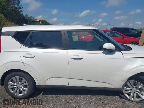 2023 Kia Soul LX with VIN KNDJ23AU7P7840988, listed as a IAAI auction lot 42106991 with 48,752 mi miles. Bid and sale history available at carsss.com. Image 13.