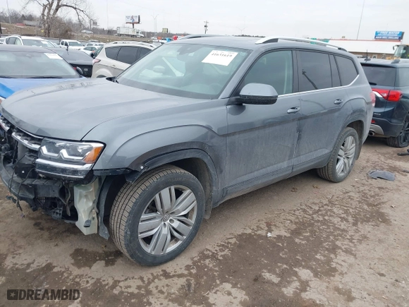 2019 Volkswagen Atlas 3.6L V6 SE w/Technology with VIN 1V2WR2CA2KC581212, listed as a IAAI auction lot 41631619 with 122,160 mi miles. Bid and sale history available at carsss.com. Image 18.