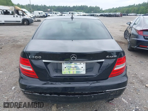 2013 Mercedes-Benz C 300 Sport with VIN WDDGF8AB0DR245657, listed as a IAAI auction lot 42460463 with 115,532 mi miles and . Bid and sale history available at DreamBid. Image 16.