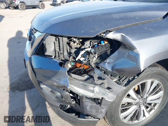2017 Nissan Pathfinder SL with VIN 5N1DR2MM5HC909163, listed as a IAAI auction lot 41295750 with 72,617 mi miles. Bid and sale history available at carsss.com. Image 6.