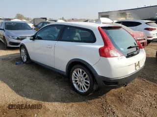 2008 Volvo C30 Version 1.0 z VIN YV1MK672182050129, wystawiony jako Copart lot #70758334 z przebiegiem 86 786 mil mil oraz Szkody całkowita. Historia ofert i sprzedaży dostępna na DreamBid. Obrazek 2.