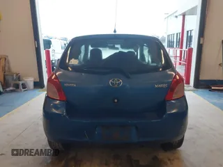 2008 Toyota Yaris with VIN JTDJT923785169700, listed as a IAAI auction lot 41315476 with 298,279 mi miles. Bid and sale history available at carsss.com. Image 16.
