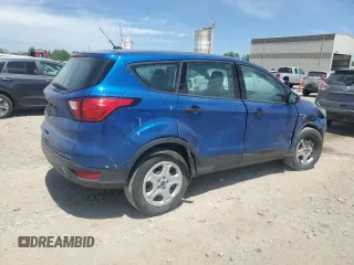 2019 Ford Escape S с VIN 1FMCU0F79KUB58432, выставлен на аукционе Copart как лот 57071095 с пробегом 111 471 миль миль и Списание • Salvage title. История ставок и продаж доступна на DreamBid. Изображение 3.