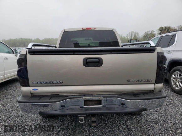 2002 Chevrolet Silverado 1500 LT with VIN 2GCEK19T821387813, listed as a Copart auction lot 50596015 with 128,739 mi miles and Salvage Title. Bid and sale history available at carsss.com. Image 6.