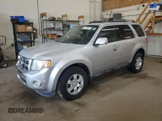 2010 Ford Escape Limited z VIN 1FMCU9EGXAKB93593, wystawiony jako Copart lot #62239655 z przebiegiem 131 746 mil mil oraz Szkoda całkowita • Salvage title. Historia ofert i sprzedaży dostępna na DreamBid. Obrazek 1.