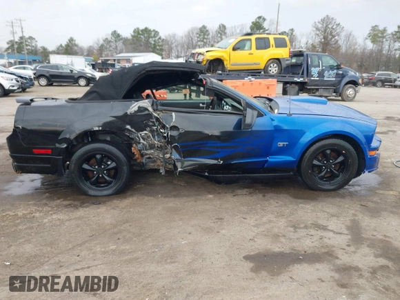 2007 Ford Mustang GT Deluxe with VIN 1ZVHT85H875279327, listed as a IAAI auction lot 41677110 with Not Provided miles and . Bid and sale history available at carsss.com. Image 12.