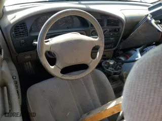 1996 Toyota Camry DX with VIN JT2BG12K7T0351784, listed as a Copart auction lot 52815345 with 303,537 mi miles and Clean Title. Bid and sale history available at carsss.com. Image 8.