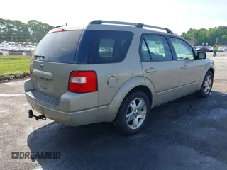 2005 Ford Freestyle Limited with VIN 1FMDK06105GA16446, listed as a IAAI auction lot 42077303 with 1 mi miles. Bid and sale history available at carsss.com. Image 4.