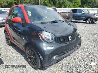 2018 Smart fortwo Pure with VIN WMEFJ9BA9JK312004, listed as a Copart auction lot 65969015 with 19,252 mi miles and Clean title. Bid and sale history available at DreamBid. Image 4.