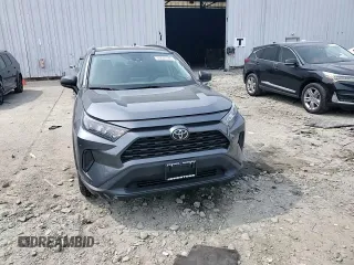 2021 Toyota RAV4 LE with VIN 2T3F1RFV0MC206839, listed as a Copart auction lot 60521145 with 54,314 mi miles and Salvage title. Bid and sale history available at DreamBid. Image 14.