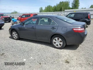 2008 Toyota Camry LE z VIN 4T1BK46K38U564521, wystawiony jako Copart lot #56508825 z przebiegiem 238 689 mil mil oraz Czysty tytuł • Clean title. Historia ofert i sprzedaży dostępna na DreamBid. Obrazek 2.