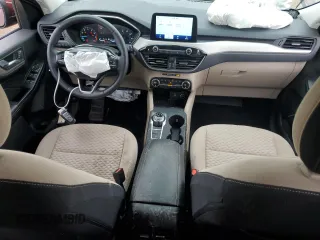 2021 Ford Escape SE z VIN 1FMCU9G6XMUA97492, wystawiony jako Copart lot #59129685 z przebiegiem 27 028 mil mil oraz Szkoda całkowita • Salvage title. Historia ofert i sprzedaży dostępna na DreamBid. Obrazek 8.