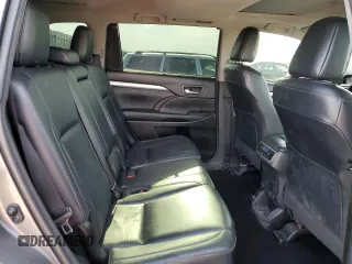 2018 Toyota Highlander SE z VIN 5TDJZRFH4JS551509, wystawiony jako Copart lot #56700765 z przebiegiem 133 320 mil mil oraz Szkoda całkowita • Salvage title. Historia ofert i sprzedaży dostępna na DreamBid. Obrazek 11.