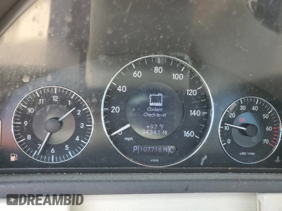 2005 Mercedes-Benz CLK 500 with VIN WDBTK75G35T037649, listed as a Copart auction lot 66212825 with 107,716 mi miles and Salvage title. Bid and sale history available at DreamBid. Image 9.