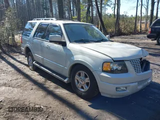 2006 Ford Expedition Limited with VIN 1FMFU19576LA66177, listed as a IAAI auction lot 41663217 with 166,118 mi miles. Bid and sale history available at carsss.com. Image 1.