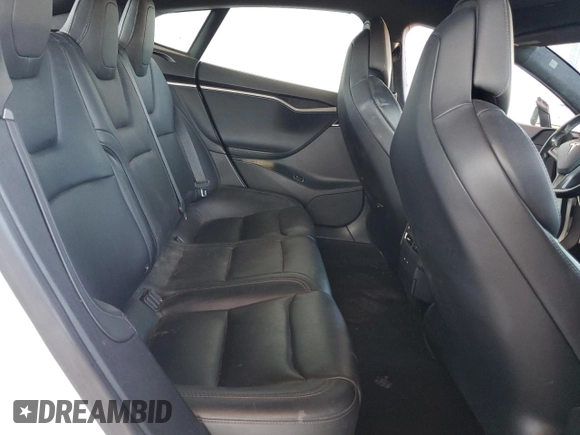 2019 Tesla Model S 75D с VIN 5YJSA1E20KF307100, выставлен на аукционе Copart как лот 54073805 с пробегом 93 644 миль миль и Списание • Salvage title. История ставок и продаж доступна на DreamBid. Изображение 10.