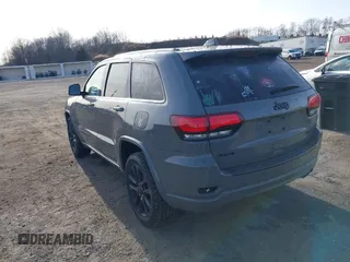 2020 Jeep Grand Cherokee Altitude with VIN 1C4RJFAG7LC305484, listed as a IAAI auction lot 41486841 with 65,646 mi miles. Bid and sale history available at carsss.com. Image 3.
