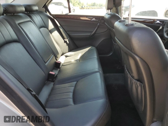 2007 Mercedes-Benz C 280 Luxury with VIN WDBRF92H77F900526, listed as a Copart auction lot 62255205 with 135,145 mi miles and Clean title. Bid and sale history available at DreamBid. Image 10.
