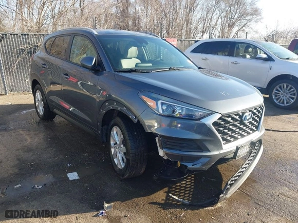 2019 Hyundai Tucson Value with VIN KM8J33A49KU860842, listed as a IAAI auction lot 41735224 with 57,197 mi miles. Bid and sale history available at carsss.com. Image 1.