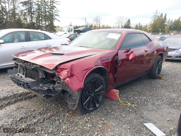 2019 Dodge Challenger SXT with VIN 2C3CDZGG8KH690401, listed as a IAAI auction lot 41313735 with 67,227 mi miles. Bid and sale history available at carsss.com. Image 2.