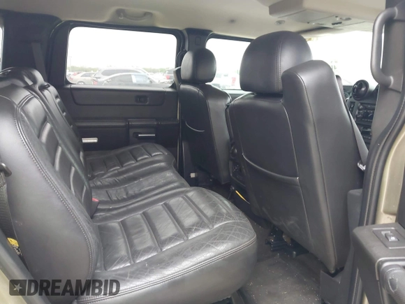 2005 Hummer H2 SUV z VIN 5GRGN23U95H132238, wystawiony jako IAAI lot #41809909 z przebiegiem 300 293 mil mil oraz . Historia ofert i sprzedaży dostępna na DreamBid. Obrazek 8.