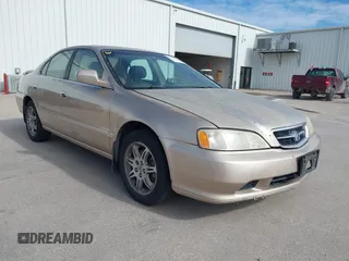 2000 Acura TL with VIN 19UUA5664YA052956, listed as a IAAI auction lot 41614847 with 225,861 mi miles. Bid and sale history available at carsss.com. Image 1.
