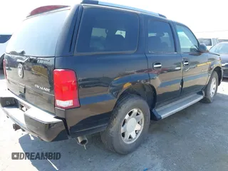 2005 Cadillac Escalade with VIN 1GYEK63N75R121907, listed as a IAAI auction lot 42726504 with 227,334 mi miles and . Bid and sale history available at DreamBid. Image 4.
