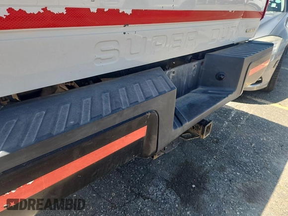 2014 Ford F-250 XL with VIN 1FT7X2B61EEB37353, listed as a IAAI auction lot 42587665 with 123,533 mi miles and . Bid and sale history available at DreamBid. Image 20.