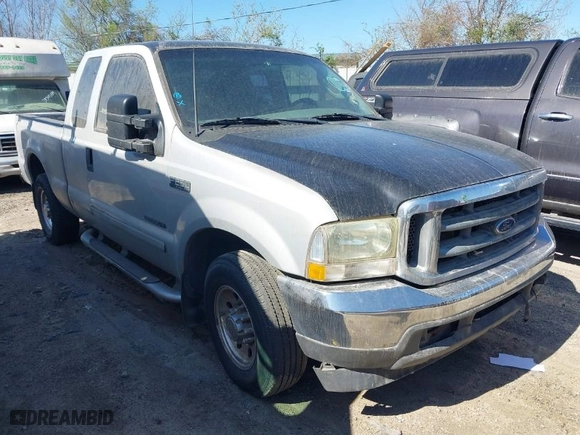2003 Ford Super Duty F-250 XL with VIN 1FTNX20F83EA74842, listed as a IAAI auction lot 41620325 with 407,621 mi miles. Bid and sale history available at carsss.com. Image 1.