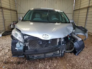2011 Toyota Sienna LE AAS с VIN 5TDKK3DC1BS047417, выставлен на аукционе Copart как лот 44883125 с пробегом 265 158 миль миль и Списание • Salvage title. История ставок и продаж доступна на DreamBid. Изображение 5.