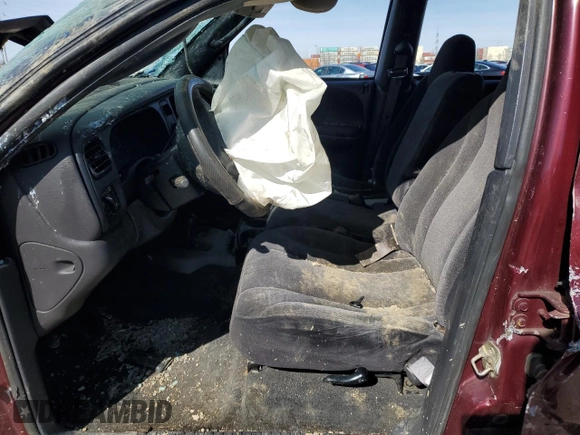 2000 Dodge Dakota Sport z VIN 1B7GG2AN6YS760921, wystawiony jako Copart lot #46891135 z przebiegiem Nie podano mil oraz Szkoda całkowita • Salvage title. Historia ofert i sprzedaży dostępna na DreamBid. Obrazek 7.