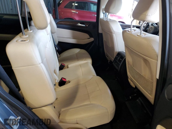 2018 Mercedes-Benz GLS 450 z VIN 4JGDF6EE1JB011744, wystawiony jako Copart lot #60626645 z przebiegiem Nie podano mil oraz Szkoda całkowita • Salvage title. Historia ofert i sprzedaży dostępna na DreamBid. Obrazek 11.