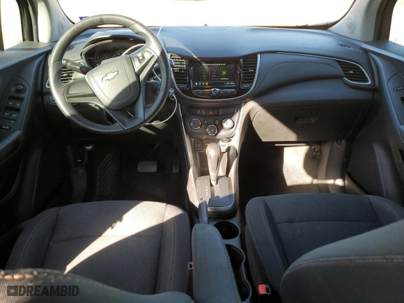 2019 Chevrolet Trax LS with VIN 3GNCJKSB9KL149718, listed as a Copart auction lot 42616855 with 102,280 mi miles and Salvage Title. Bid and sale history available at carsss.com. Image 8.