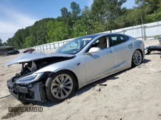 2017 Tesla Model S 100D z VIN 5YJSA1E27HF210419, wystawiony jako Copart lot #55648585 z przebiegiem 99 731 mil mil oraz Szkoda całkowita • Salvage title. Historia ofert i sprzedaży dostępna na DreamBid. Obrazek 1.