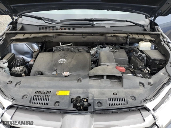 2018 Toyota Highlander SE with VIN 5TDJZRFH3JS808045, listed as a Copart auction lot 51647945 with 57,231 mi miles and Salvage Title. Bid and sale history available at carsss.com. Image 12.