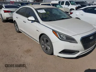 2016 Hyundai Sonata Limited with VIN KMHE34L16GA010265, listed as a IAAI auction lot 42005461 with 138,590 mi miles and . Bid and sale history available at DreamBid. Image 1.
