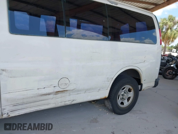 2008 Chevrolet Express Cargo with VIN 1GCFG154681204556, listed as a IAAI auction lot 41928049 with 171,171 mi miles and . Bid and sale history available at DreamBid. Image 6.