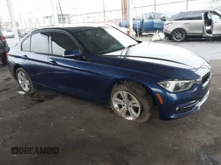 2016 BMW 3 Series 328i xDrive z VIN WBA8E3C57GK500553, wystawiony jako IAAI lot #41507249 z przebiegiem 74 724 mil mil oraz . Historia ofert i sprzedaży dostępna na DreamBid. Obrazek 1.