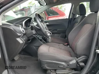 2020 Chevrolet Sonic LT z VIN 1G1JD6SB5L4137709, wystawiony jako Copart lot #55651925 z przebiegiem 38 048 mil mil oraz Szkoda całkowita • Salvage title. Historia ofert i sprzedaży dostępna na DreamBid. Obrazek 7.
