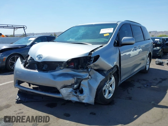 2015 Toyota Sienna LE AAS с VIN 5TDKK3DC4FS576186, выставлен на аукционе IAAI как лот 42372839 с пробегом 101 593 миль миль и . История ставок и продаж доступна на DreamBid. Изображение 6.