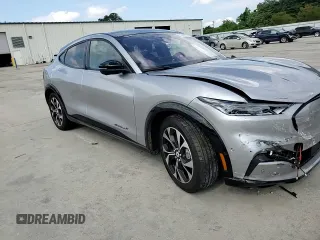 2021 Ford Mustang Mach-E Premium с VIN 3FMTK3R7XMMA53392, выставлен на аукционе Copart как лот 55447215 с пробегом 45 094 миль миль и Списание • Salvage title. История ставок и продаж доступна на DreamBid. Изображение 13.